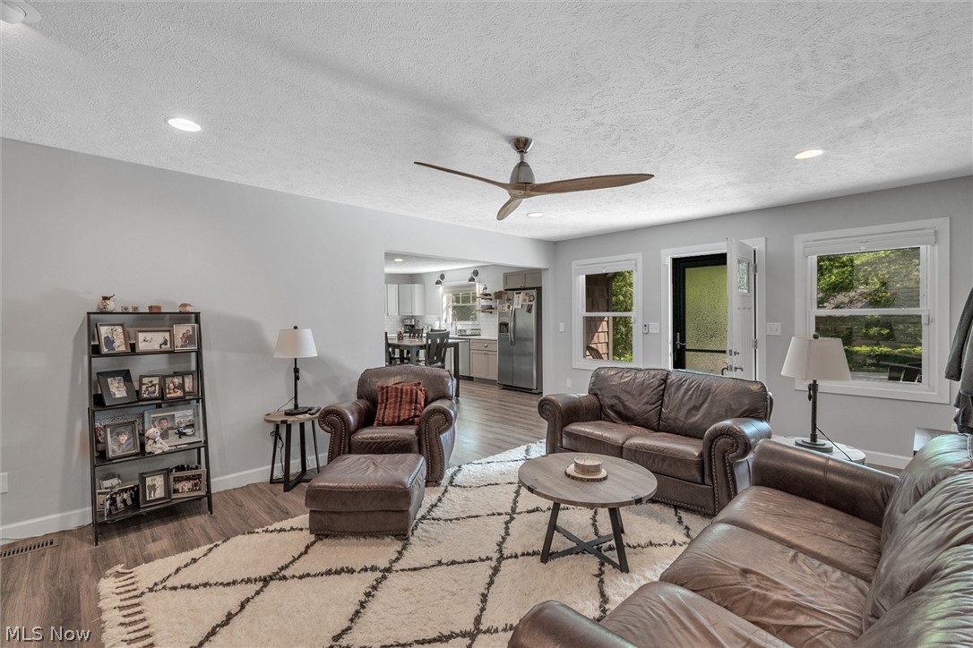 7048 Pinehill Road Painesville, OH 44077 - Photo 12 of 35 Gallery Image 12