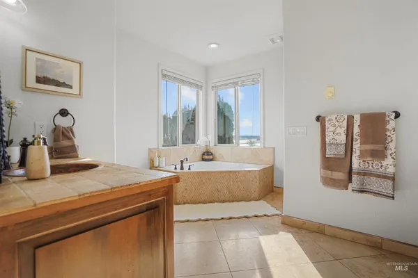 $925,000 | 101 Pelican Drive, Rupert, ID 83350