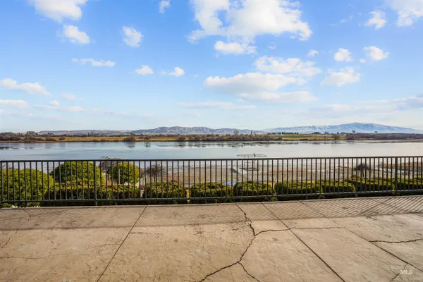 $925,000 | 101 Pelican Drive, Rupert, ID 83350