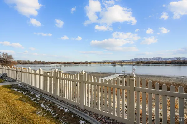 $925,000 | 101 Pelican Drive, Rupert, ID 83350