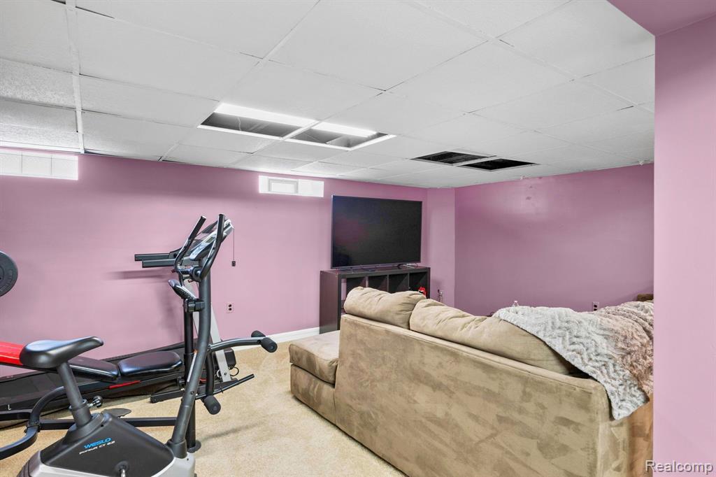 23062 Lexington Avenue Eastpointe, MI 48021 - Photo 20 of 29