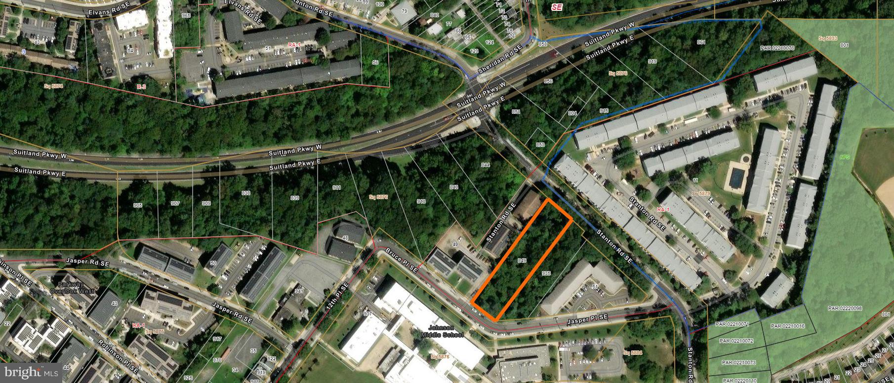 T Place Southeast Washington, DC 20020 - Photo 4 of 9 a view of an outdoor space with seating area