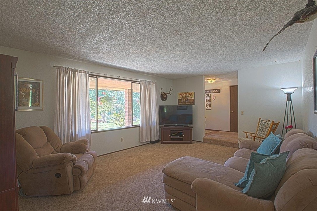 24051 Mosier Road Sedro-Woolley, WA 98284 - Photo 7 of 25 Gallery Image 7