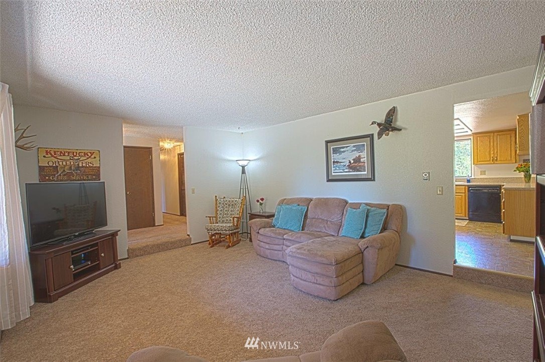 24051 Mosier Road Sedro-Woolley, WA 98284 - Photo 8 of 25 Gallery Image 8