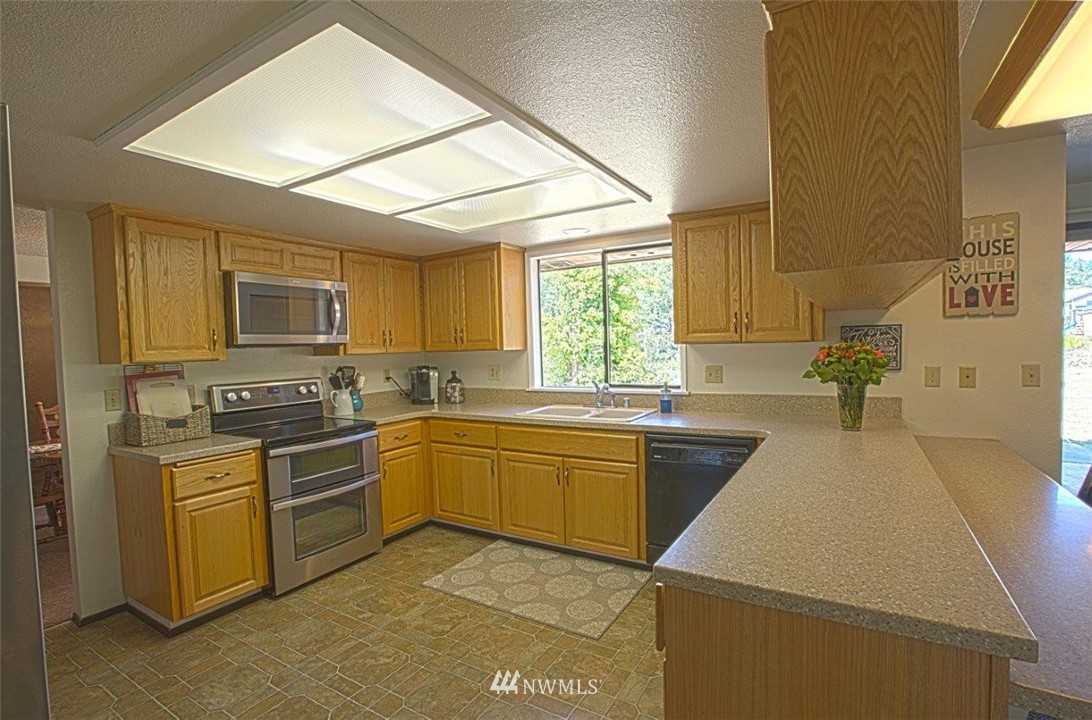 24051 Mosier Road Sedro-Woolley, WA 98284 - Photo 10 of 25 Gallery Image 10