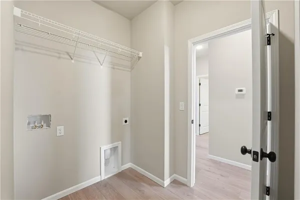 $422,418 | 9637 North Colrain Avenue, Kansas City, MO 64154