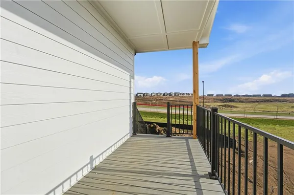 $422,418 | 9637 North Colrain Avenue, Kansas City, MO 64154