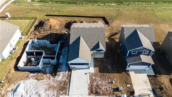 $422,418 | 9637 North Colrain Avenue, Kansas City, MO 64154