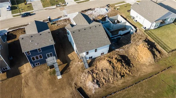 $422,418 | 9637 North Colrain Avenue, Kansas City, MO 64154