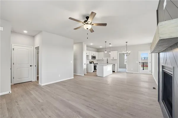 $422,418 | 9637 North Colrain Avenue, Kansas City, MO 64154