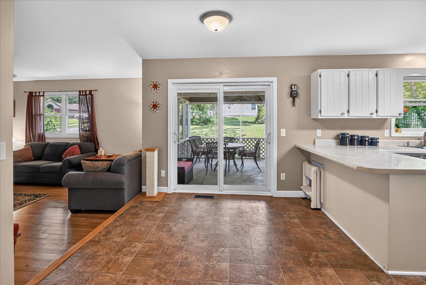 1520 Roby Road Stoughton, WI 53589 - Photo 13 of 23