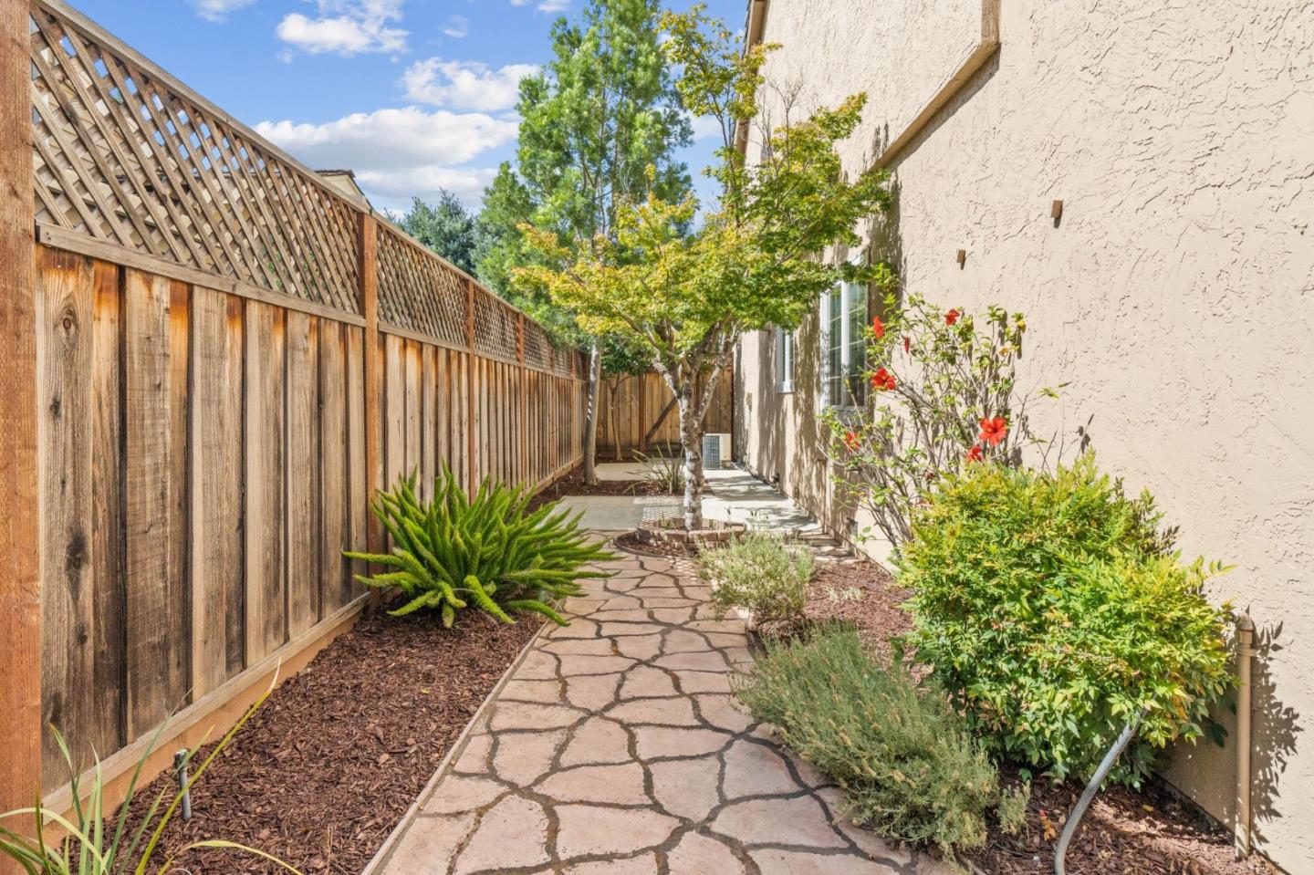 149 Redding Road Campbell, CA 95008 - Photo 40 of 44 Gallery Image 40