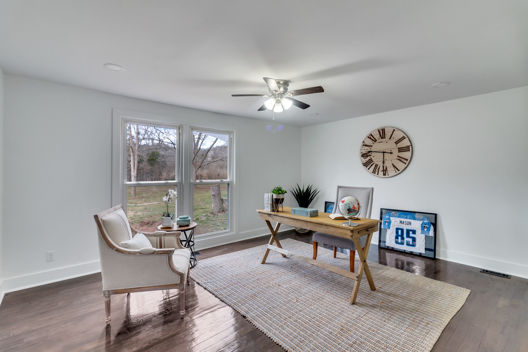 4778 Drakes Branch Road Nashville, TN 37218 - Photo 14 of 17 a work room with furniture wooden floor and a window