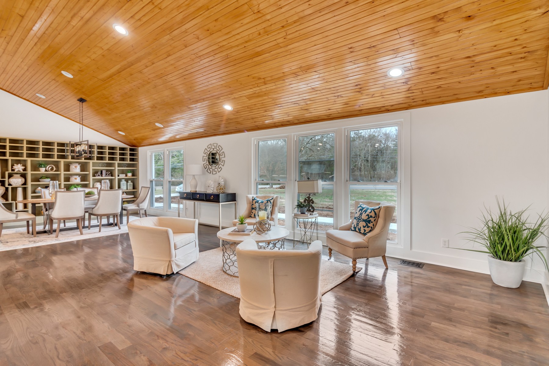 4778 Drakes Branch Road Nashville, TN 37218 - Photo 5 of 17 a living room with furniture and wooden floor