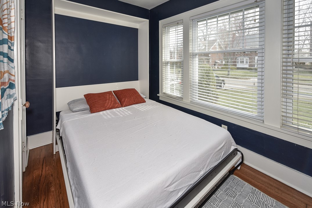2360 Ashurst Road Cleveland, OH 44118 - Photo 11 of 32