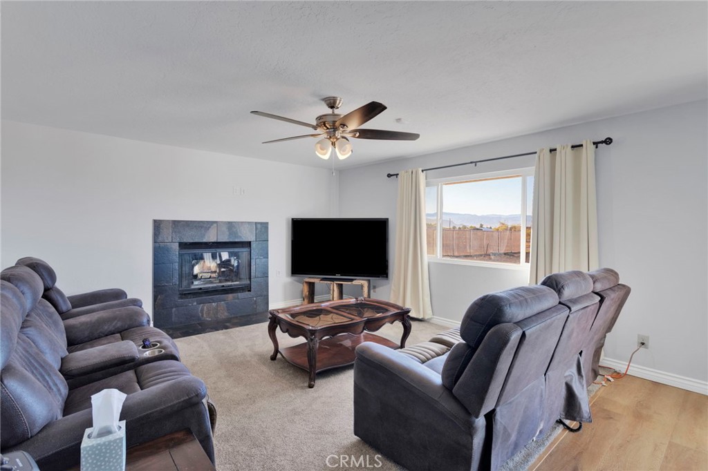 22337 Waalew Road Apple Valley, CA 92307 - Photo 15 of 37