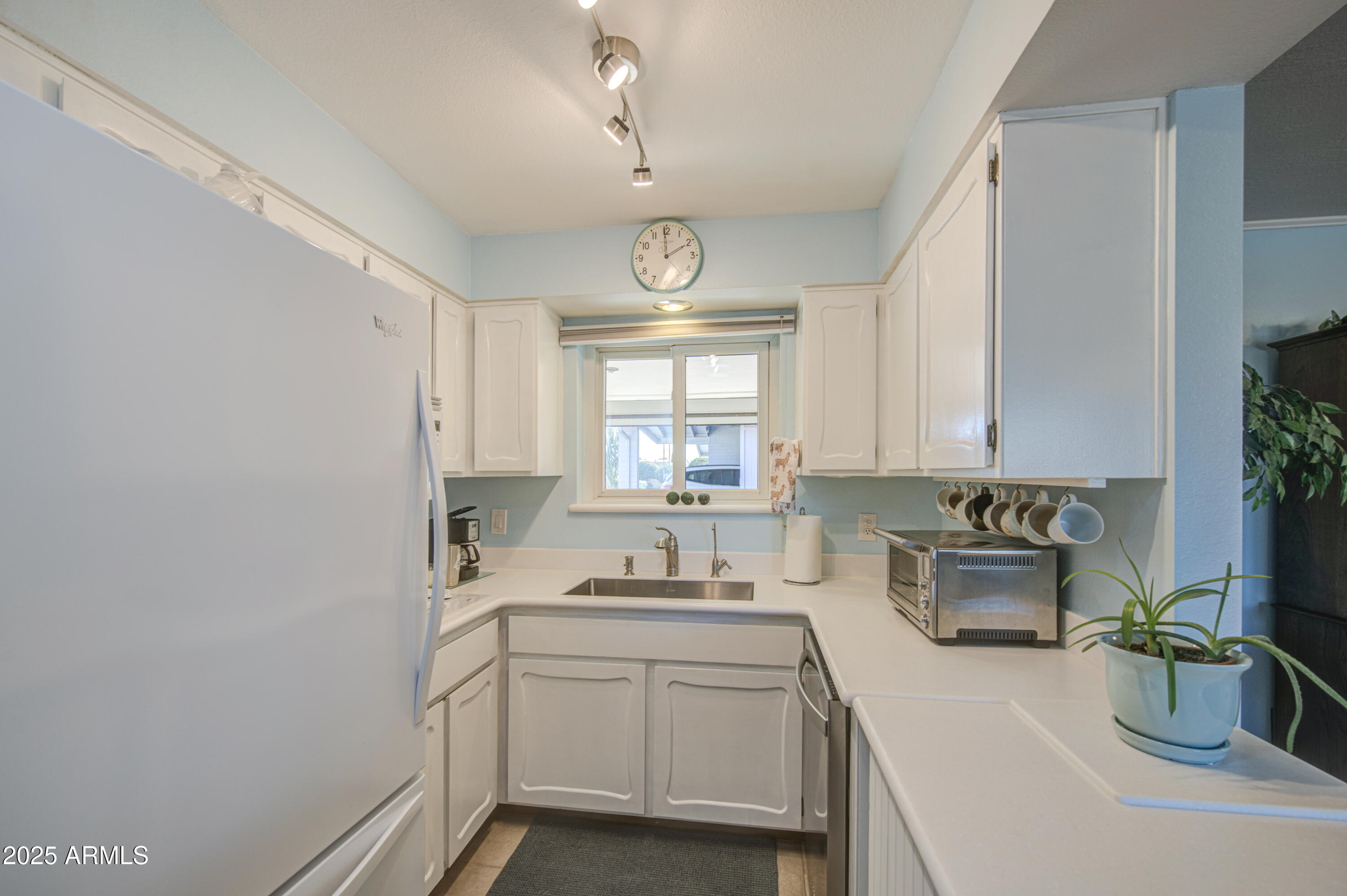 2238 North Gayridge Road Mesa, AZ 85215 - Photo 16 of 41 Kitchen 4