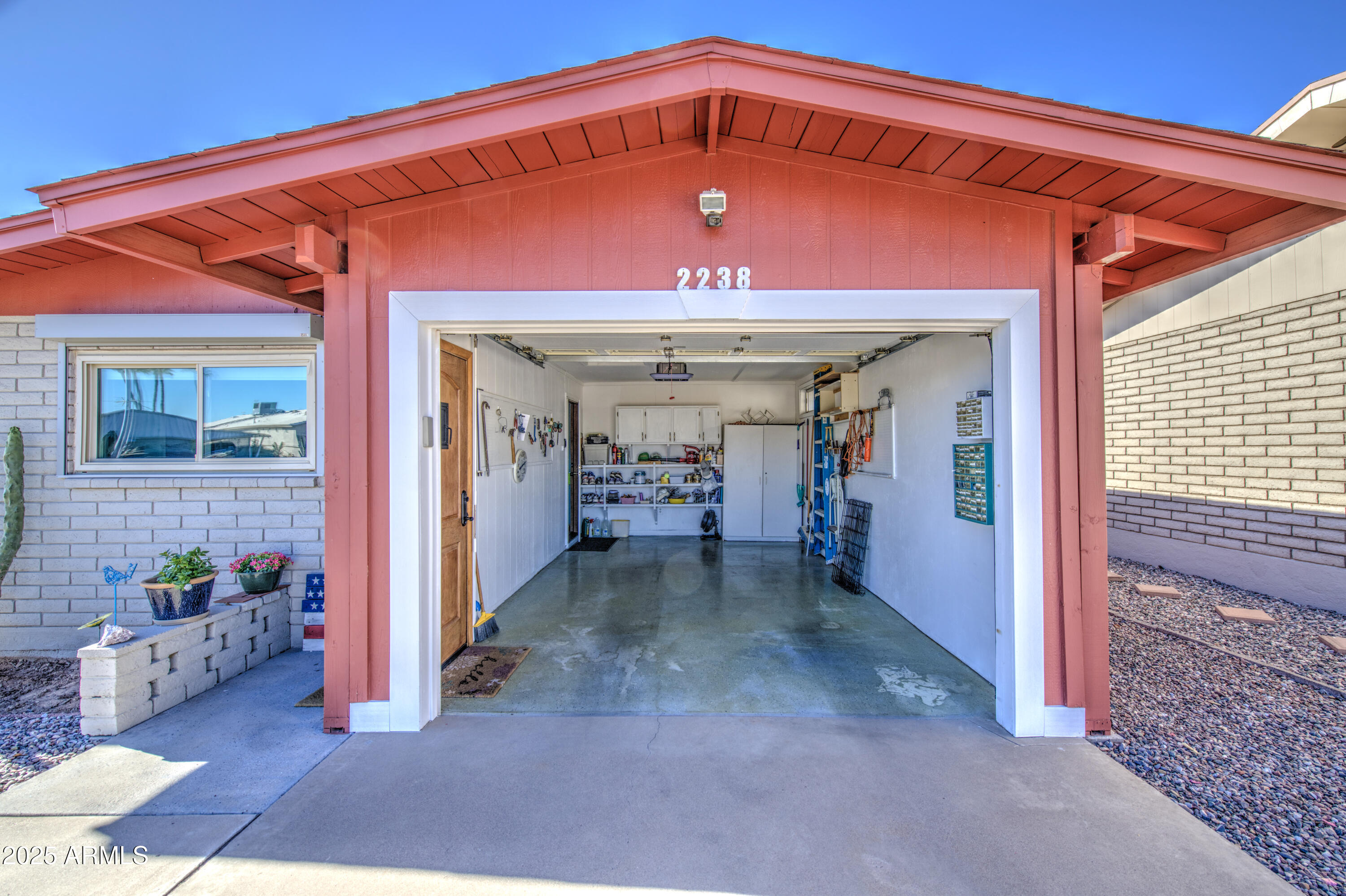 2238 North Gayridge Road Mesa, AZ 85215 - Photo 32 of 41 Garage