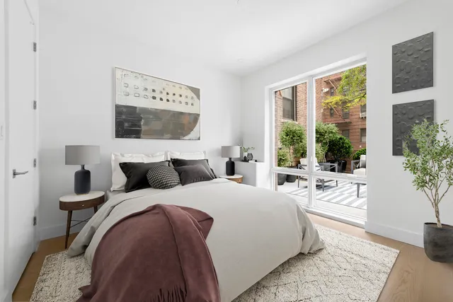 $975,000 | 184 Hawthorne Street, Unit THA | Prospect Lefferts Gardens