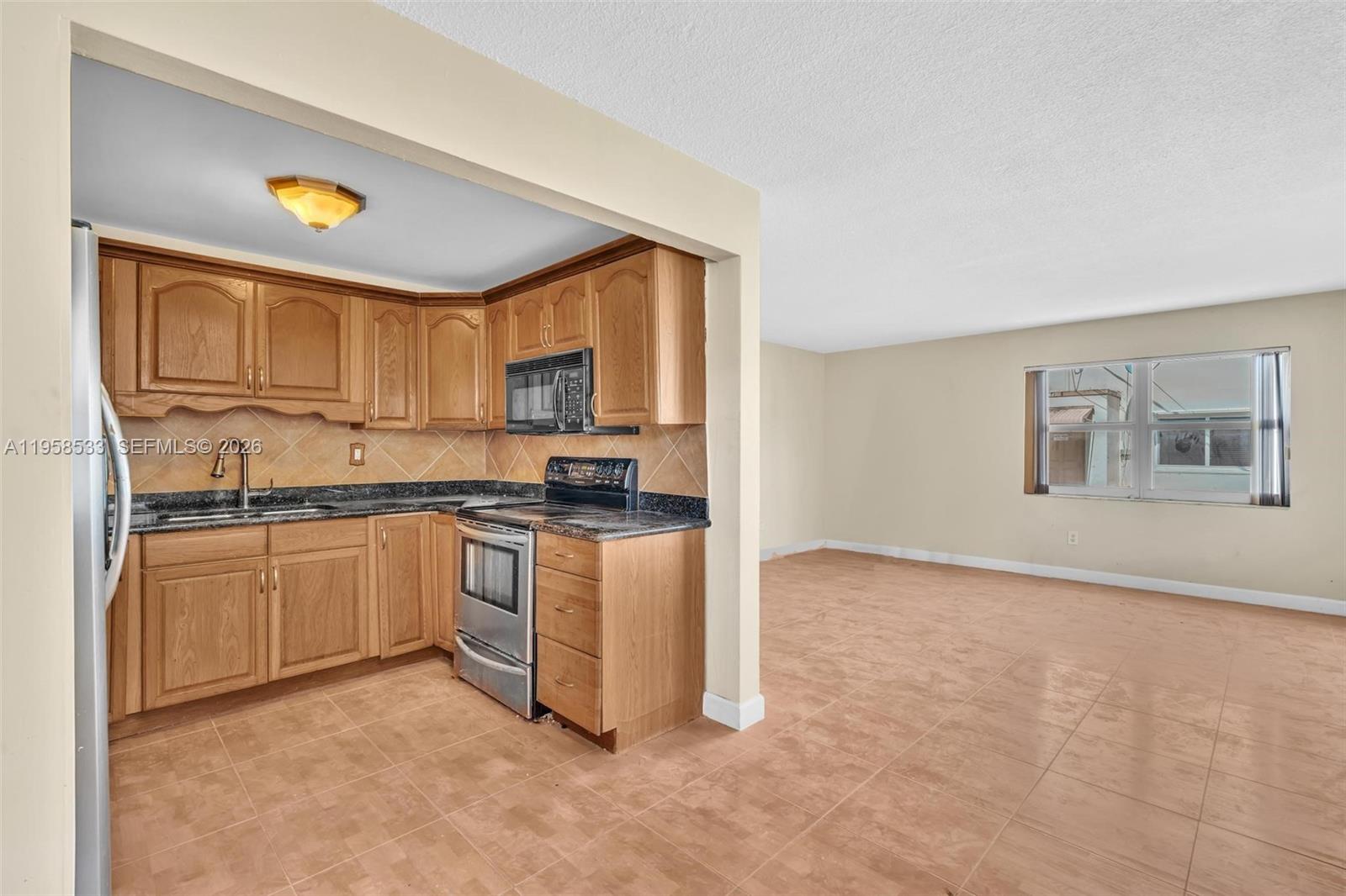 3660 Southwest 60th Avenue, Unit 2 Davie, FL 33314 - Photo 10 of 34