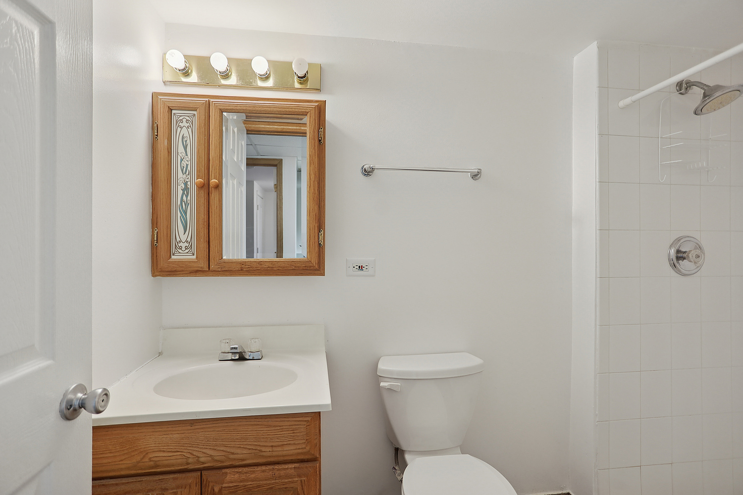 16408 Turner Avenue Markham, IL 60428 - Photo 22 of 24 a bathroom with a toilet sink and mirror