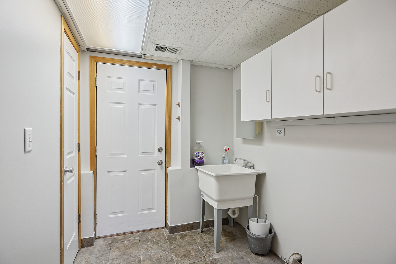 16408 Turner Avenue Markham, IL 60428 - Photo 24 of 24 a view of a storage and utility room in a house