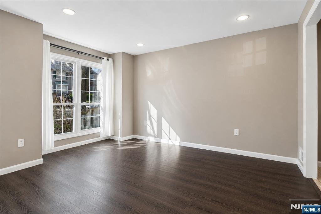 74 Boston Street Newark, NJ 07103 - Photo 5 of 18