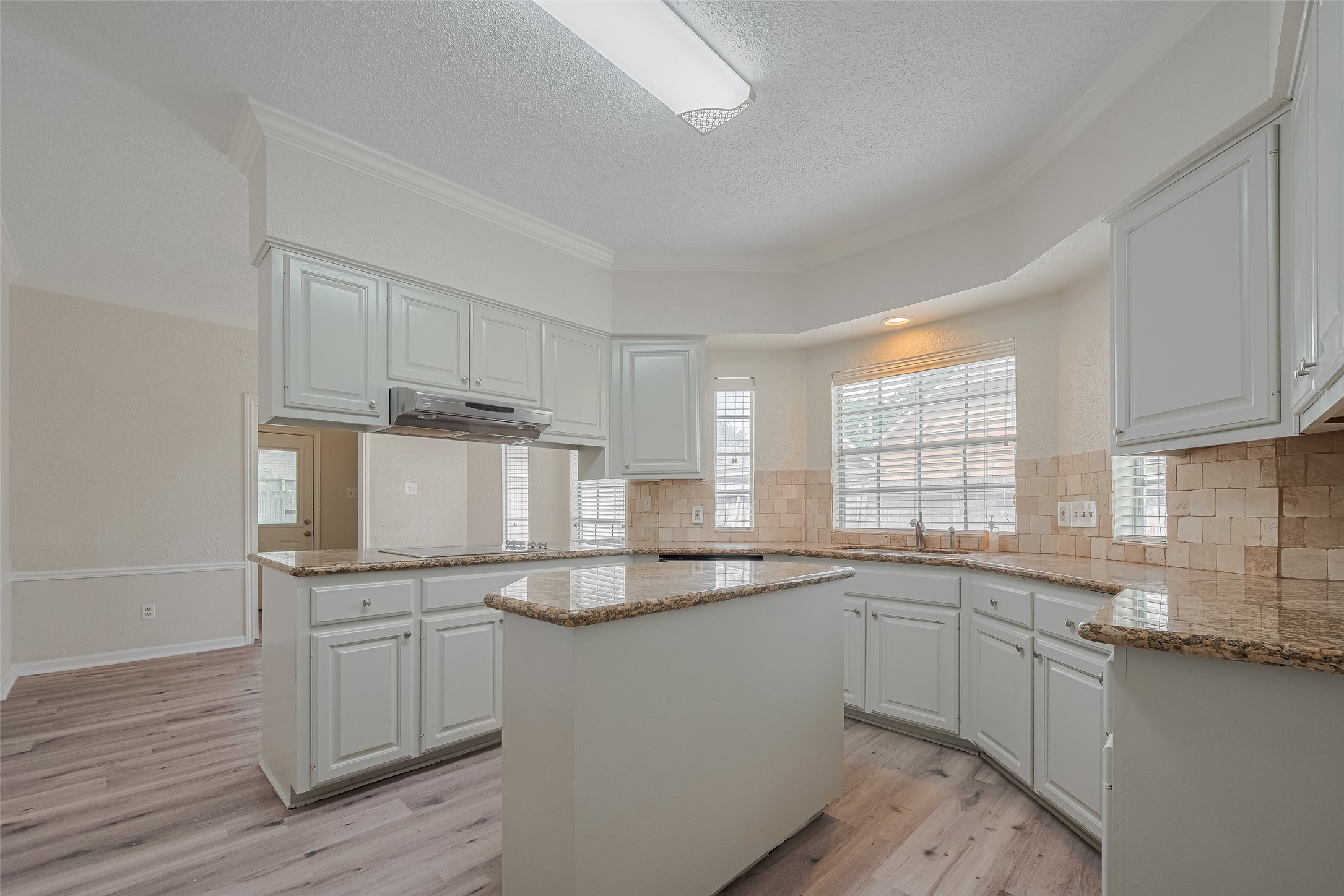 5210 Holly View Drive Houston, TX 77091 - Photo 11 of 31 Another view of kitchen.