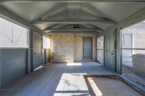 $199,900 | 107 South Claremont Avenue, Independence, MO 64054