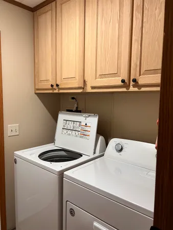 $185,000 | 215 Ln 101A Hamilton Lake, Hamilton, IN 46742