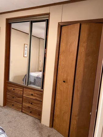 $185,000 | 215 Ln 101A Hamilton Lake, Hamilton, IN 46742