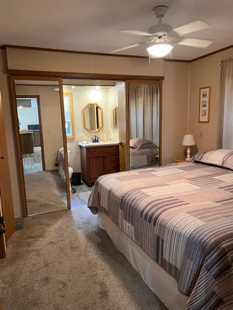 $185,000 | 215 Ln 101A Hamilton Lake, Hamilton, IN 46742