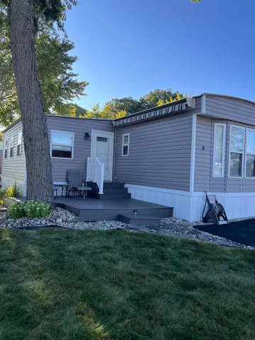 $185,000 | 215 Lane 101 A Lane, Unit 50, Hamilton, IN 46742