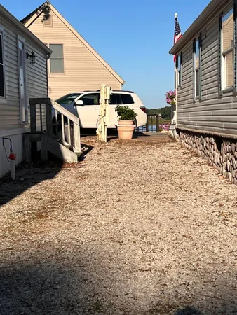 $185,000 | 215 Ln 101A Hamilton Lake, Hamilton, IN 46742