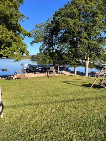 $185,000 | 215 Ln 101A Hamilton Lake, Hamilton, IN 46742