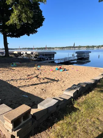 $185,000 | 215 Ln 101A Hamilton Lake, Hamilton, IN 46742