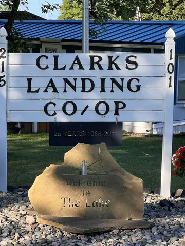 $185,000 | 215 Lane 101 A Lane, Unit 50, Hamilton, IN 46742