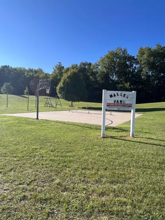 $185,000 | 215 Ln 101A Hamilton Lake, Hamilton, IN 46742