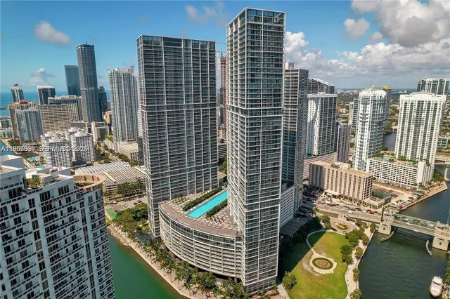 $3,650 | 475 Brickell Avenue, Unit 4211, Miami, FL 33131