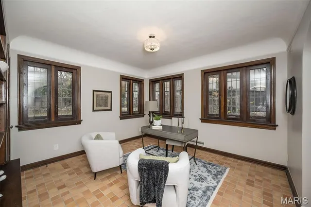 $400,000 | 7280 South Roland Boulevard, Pasadena Hills, MO 63121