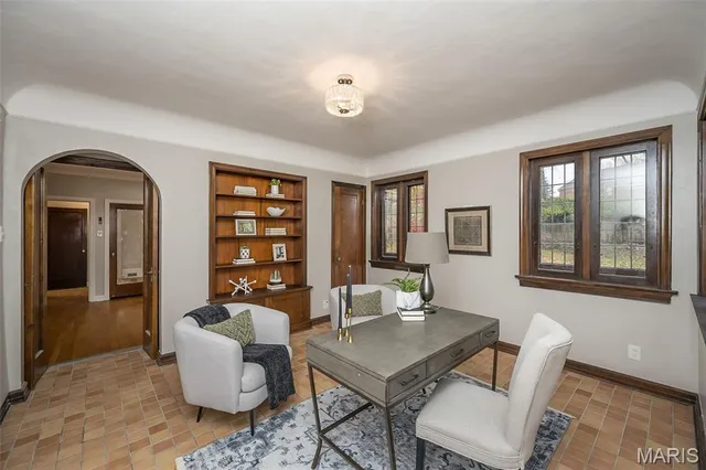 $400,000 | 7280 South Roland Boulevard, Pasadena Hills, MO 63121