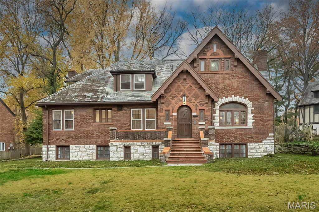 7280 South Roland Boulevard Pasadena Hills, MO 63121 - Photo 3 of 61