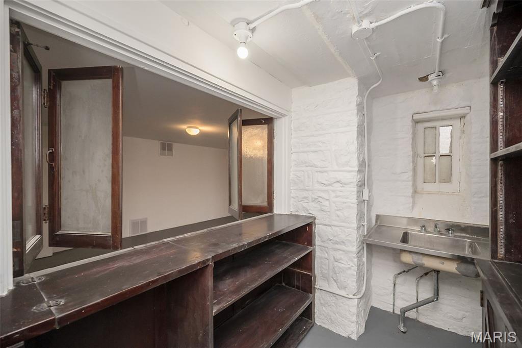 7280 South Roland Boulevard Pasadena Hills, MO 63121 - Photo 45 of 61