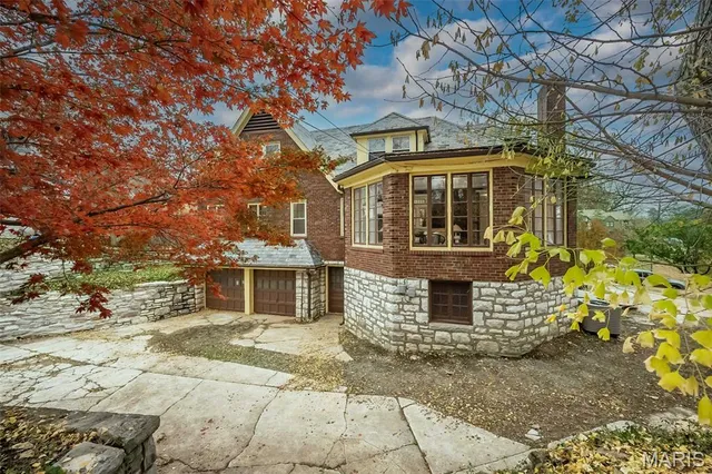 $400,000 | 7280 South Roland Boulevard, Pasadena Hills, MO 63121