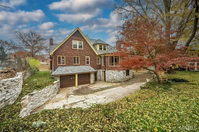 $400,000 | 7280 South Roland Boulevard, Pasadena Hills, MO 63121