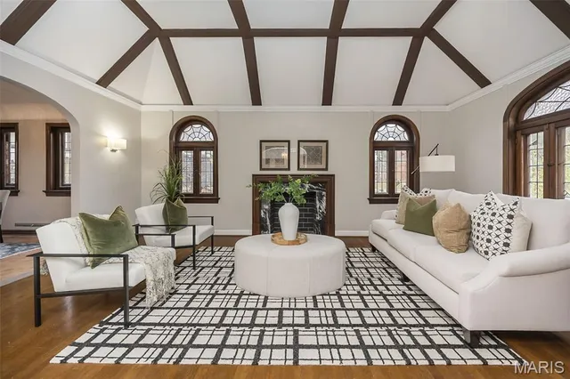 $400,000 | 7280 South Roland Boulevard, Pasadena Hills, MO 63121