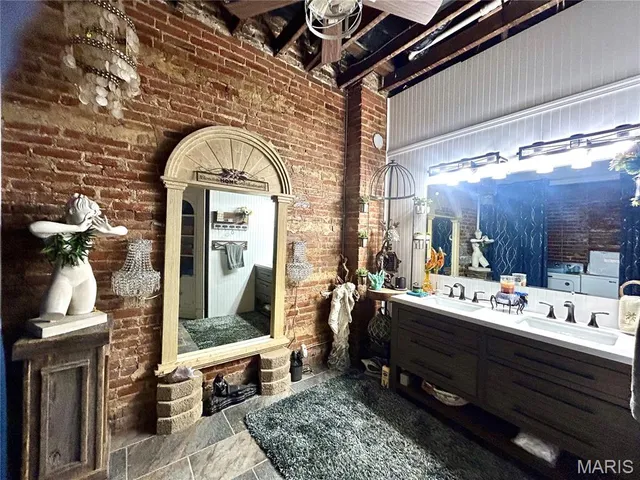 $398,000 | 102 North 2nd Street, Greenville, IL 62246