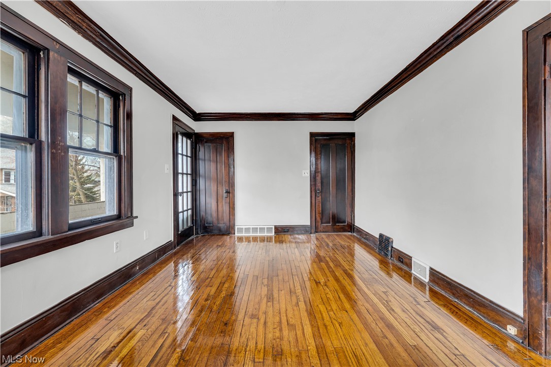 1467 Larchmont Road Cleveland, OH 44110 - Photo 6 of 26 Gallery Image 6