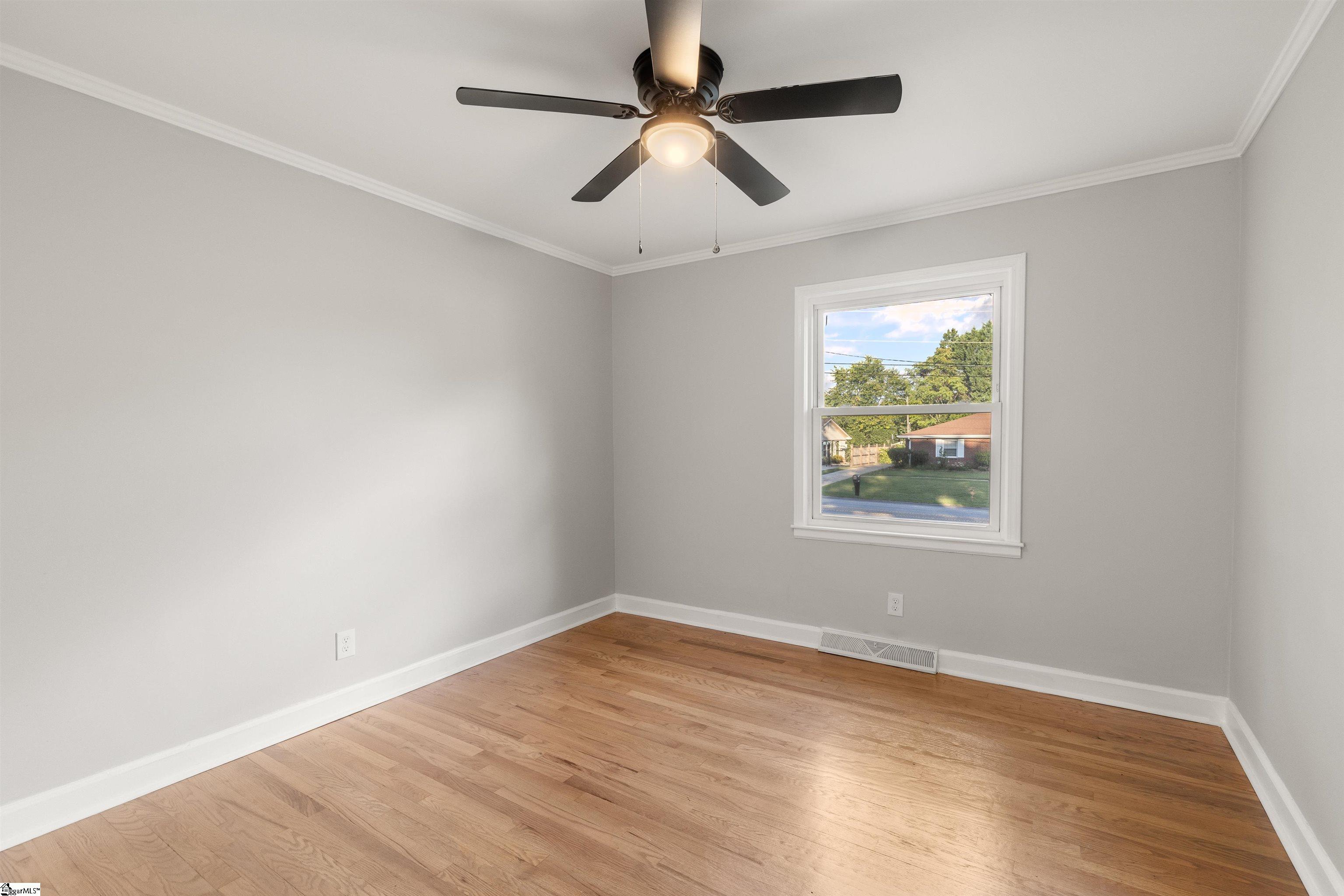 127 Waddell Road Greenville, SC 29609 - Photo 32 of 46 Gallery Image 32
