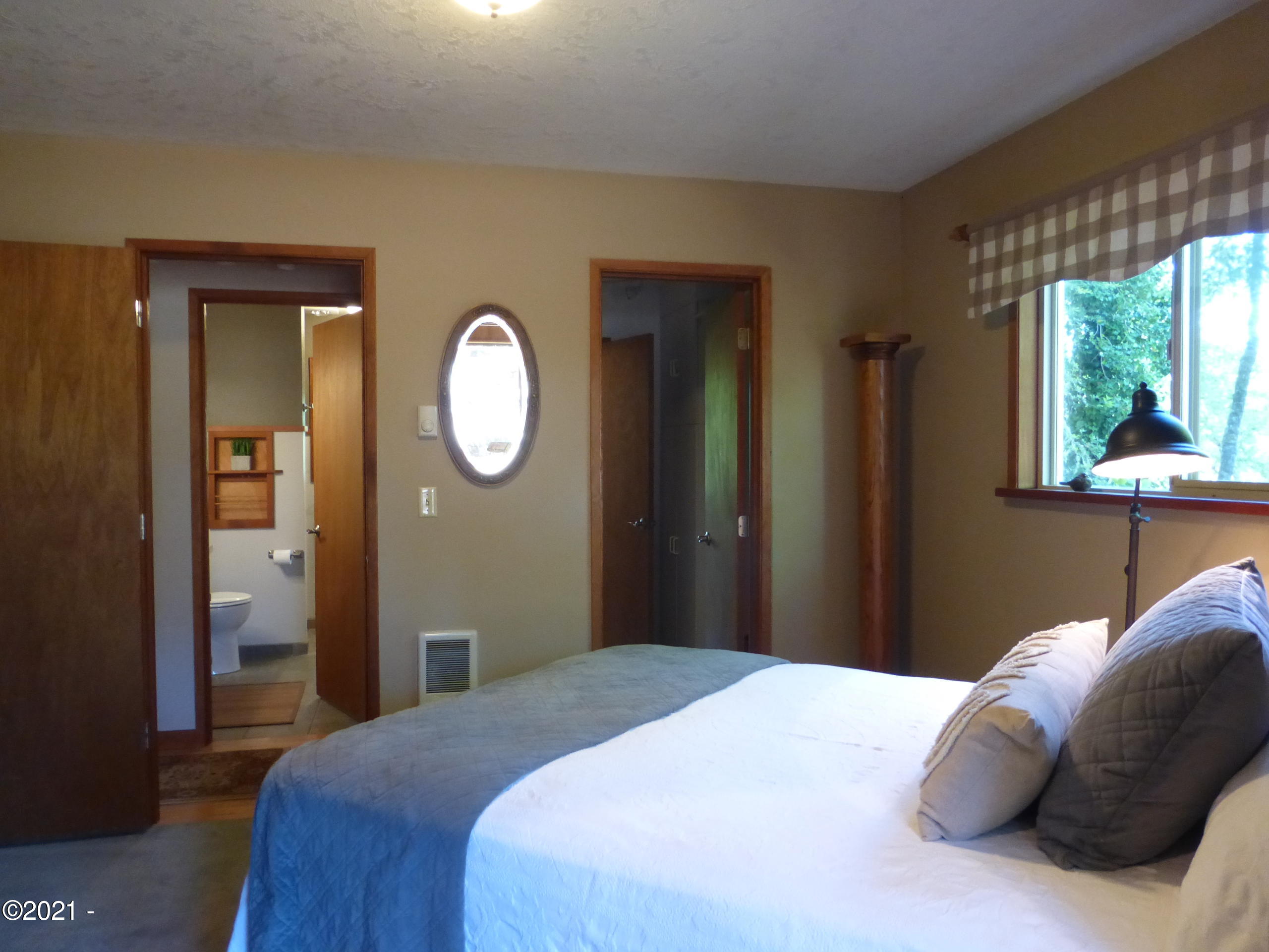 1435 Northeast Wagon Road Toledo, OR 97391 - Photo 20 of 51 Bedroom 1